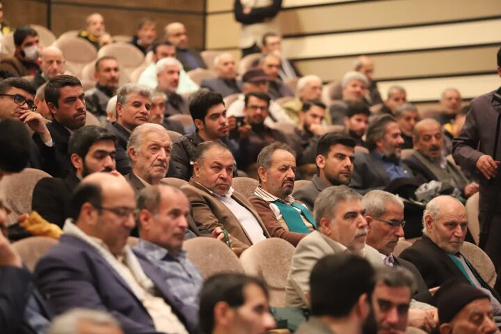 سومین همایش بزرگ ستایشگران اهل بیت(ع) همدان برگزار شد