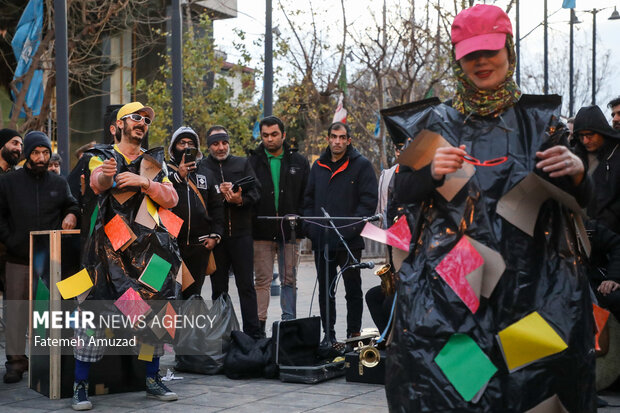 اعلام نامزدهای بخش خیابانی و دانشجویی «تئاتر فجر ۴۲» اعلام نامزدهای بخش خیابانی و دانشجویی «تئاتر فجر ۴۲»