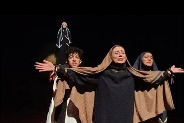 چاه راوی اتفاقی مستند در تئاتر فجر/ چرا جشنواره سیاست واحد ندارد؟ چاه راوی اتفاقی مستند در تئاتر فجر/ چرا جشنواره سیاست واحد ندارد؟
