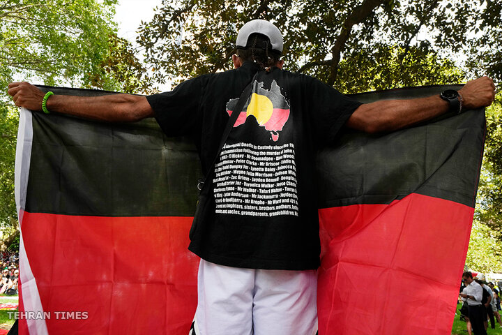 Thousands protest Australia Day celebrations