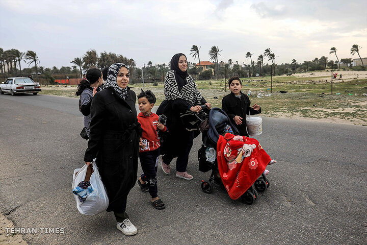 Hundreds flee further south as Israeli forces advance in Khan Younis