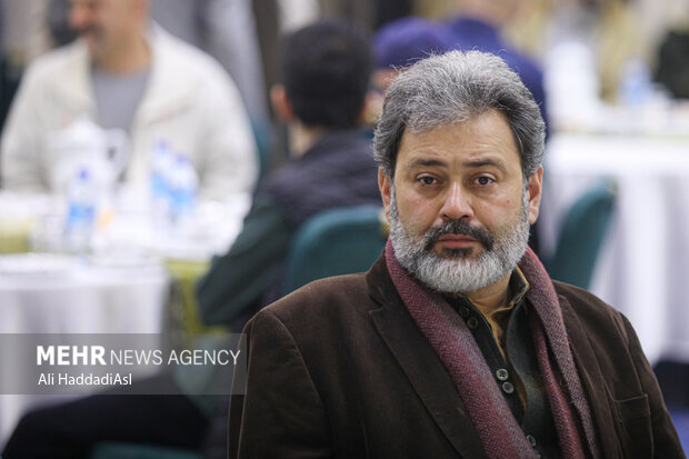 محمد رضا ورزی در مراسم قرعه کشی جدول نمایش فیلم‌های چهل و دومین جشنواره فیلم فجر حضور دارد