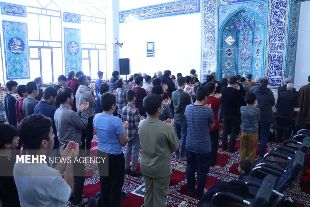 اعتکاف بستری برای بریدن از دنیا/ نیک اندیشان میهمانان پاک مساجد