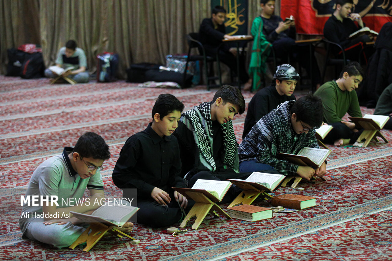 نوجوانان بوشهری در آغوش معنویت؛ استقبال از اعتکاف افزایش یافت