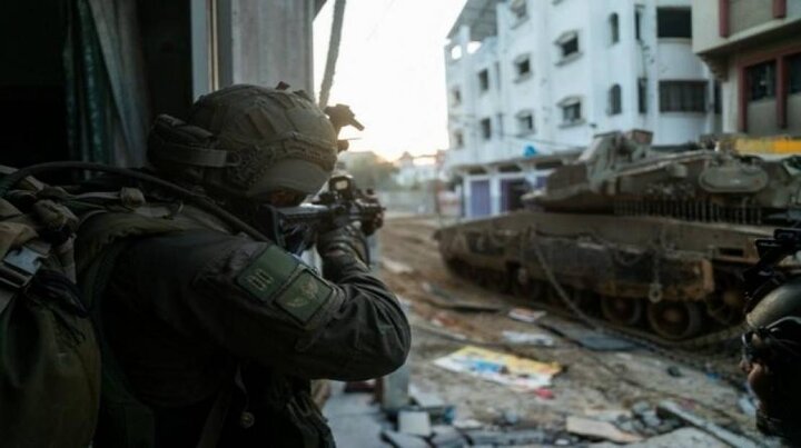 غارت منازل فلسطینی‌ها و تخریب خانه‌ها در غزه به دست ارتش اسراییل