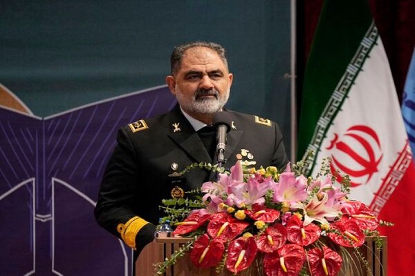 قائد البحرية الايرانية: طائرات مسيرة متطورة جديدة ستنضم الى الاسطول البحري