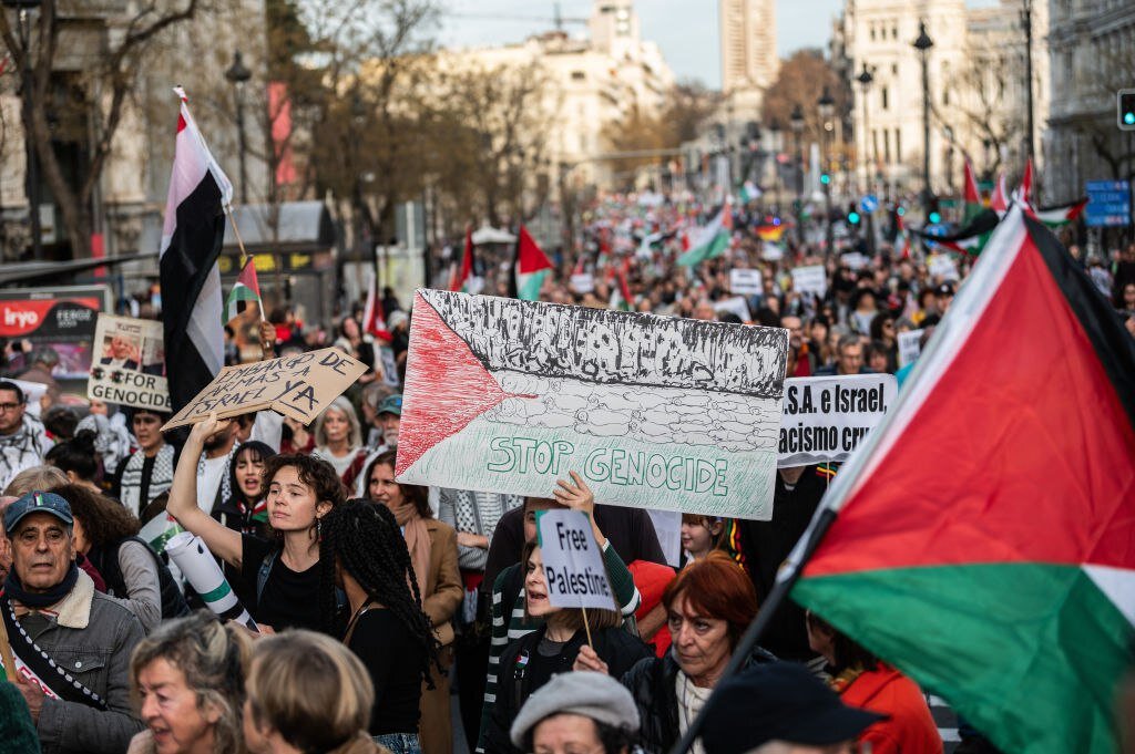 تظاهرات مردم اسپانیا در شهر مادرید در حمایت از ملت فلسطین+ تصاویر