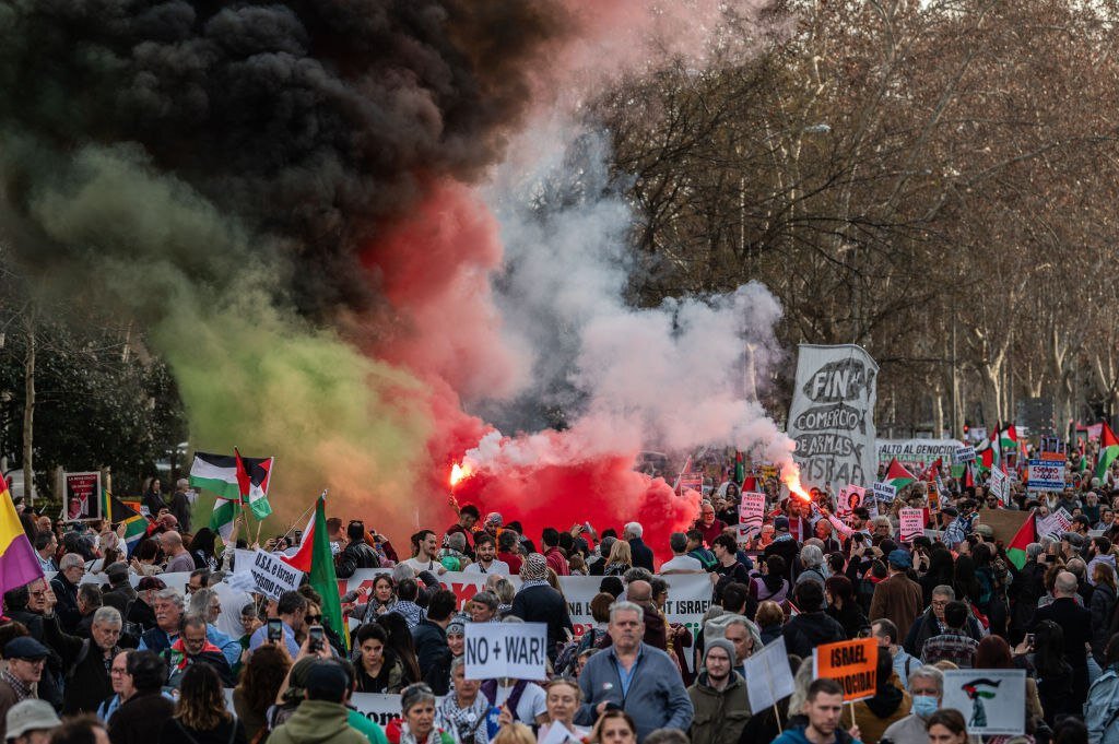 تظاهرات مردم اسپانیا در شهر مادرید در حمایت از ملت فلسطین+ تصاویر