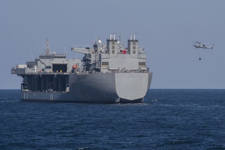 کشتی آمریکایی در خلیج عدن هدف قرار گرفت/ بیانیه نیروهای مسلح یمن