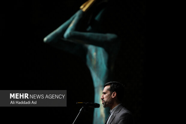 علی‌محمد قادری رییس سازمان بهزیستی در مراسم اختتامیه بخش فراگیر چهل و دومین جشنواره بین‌المللی تئاتر فجر حضور دارد