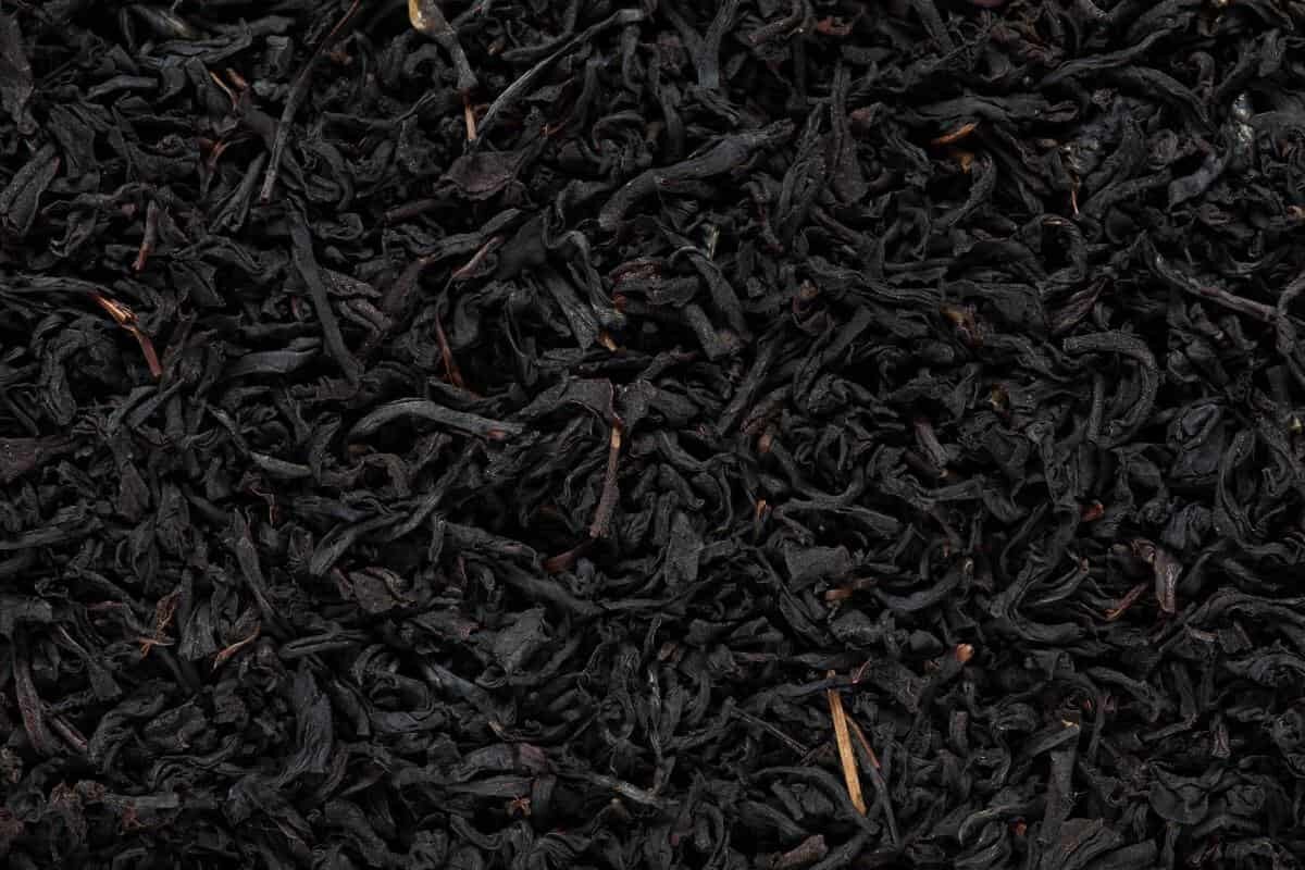 کشف ۸۵۰ تن چای فاسد در رضوانشهر