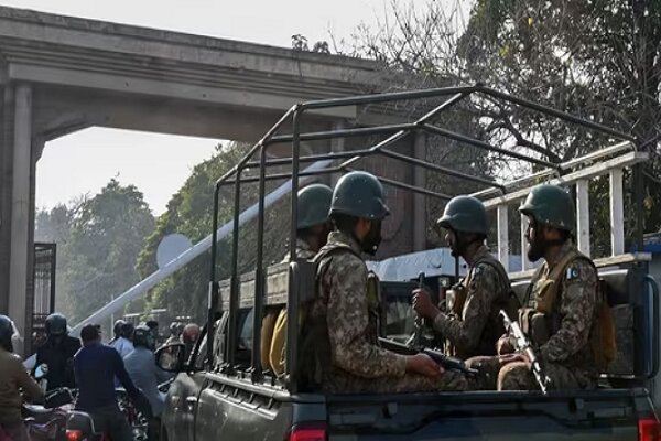 Pakistan'ın Maç kentinde 3 terör saldırısı önlendi Pakistan'ın Maç kentinde 3 terör saldırısı önlendi