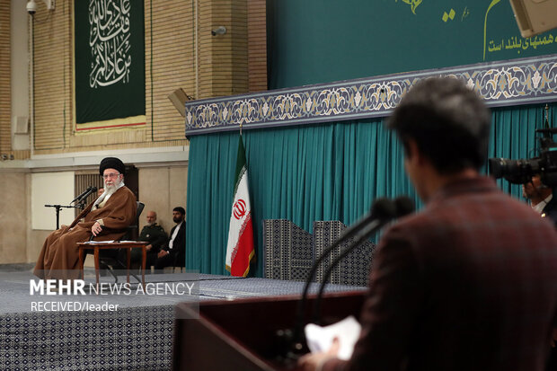İslam Devrimi Lideri'nin bugünkü görüşmesinden kareler