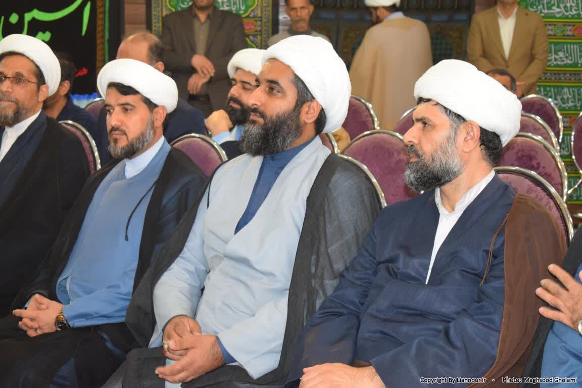 بوشهر مرکز آغاز مقاومت در برابر استعمار و استکبار است