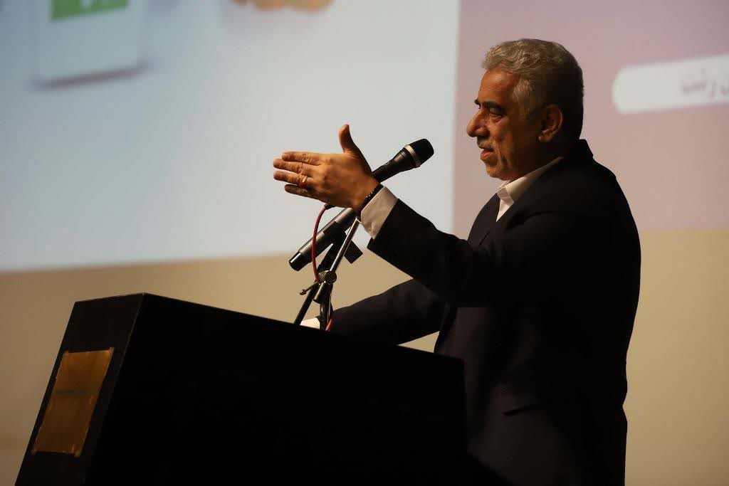 حضور در انتخابات برای مردم ایران یک اصل راهبردی است حضور در انتخابات برای مردم ایران یک اصل راهبردی است