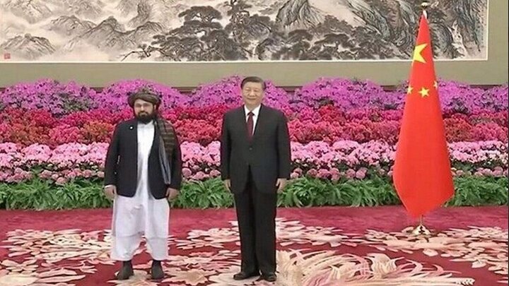 الرئيس الصيني يتسلم أوراق اعتماد سفير "طالبان"