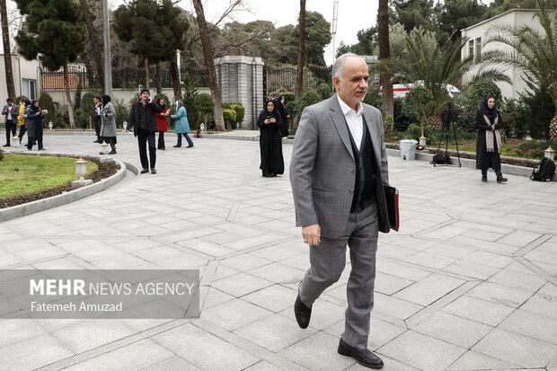 امین حسین رحیمی وزیر دادگستری در حاشیه جلسه هیات دولت