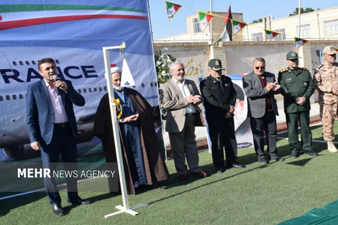 زنگ انقلاب در مدارس بهاباد به صدا درآمد