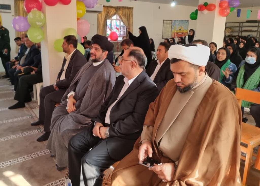 زنگ انقلاب در مدارس گناوه نواخته شد