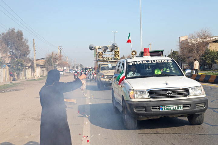 
People in Gorgan celebrate anniv. of Imam Khomeini's return