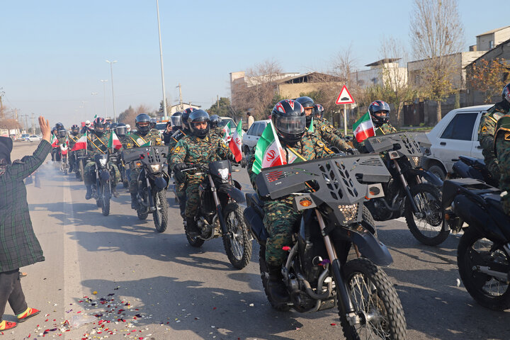 
People in Gorgan celebrate anniv. of Imam Khomeini's return