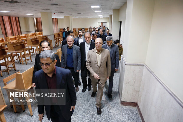 افتتاح دانشکده شیمی و فنی مهندسی با حضور وزیر علوم در <a href='https://sayeb.ir/tag/%d9%87%d9%85%d8%af%d8%a7%d9%86'></div>همدان</a>