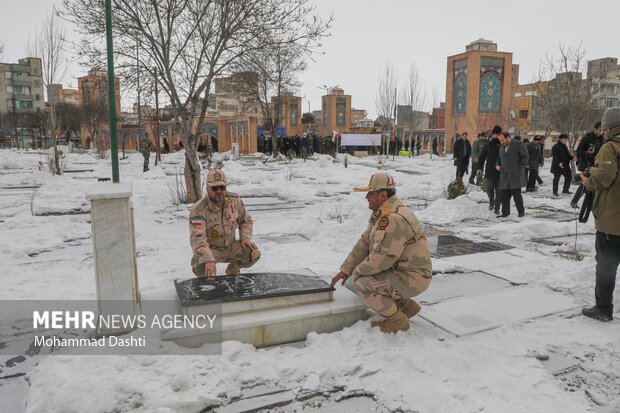 روز اول دهه فجر در اردبیل