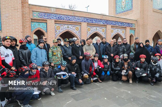 روز اول دهه فجر در اردبیل