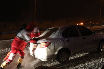 خودروهای گرفتار شده در برف و کولاک در خراسان شمالی رهاسازی شدند