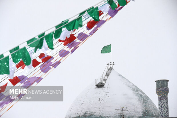 مسجد محمد رسول الله زنجان پوشیده از برف 
