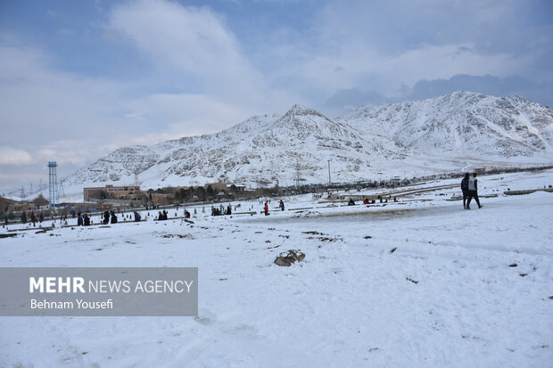 Snowtubing in Iran's Arak
