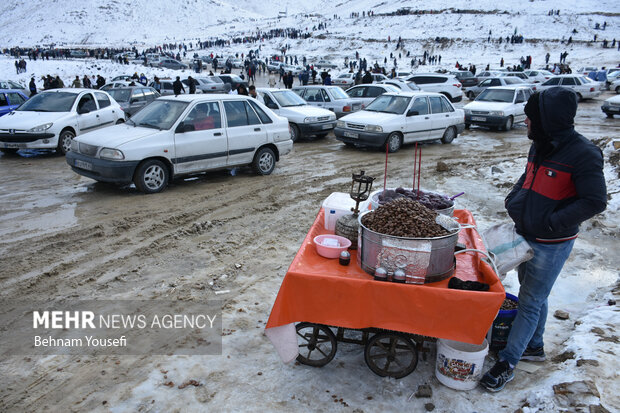 Snowtubing in Iran's Arak
