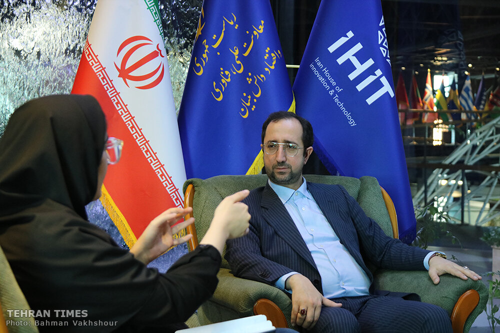 Tehran Times IHiT showcasing technological capabilities