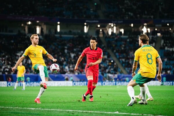 برتری استرالیا برابر کره جنوبی در نیمه اول