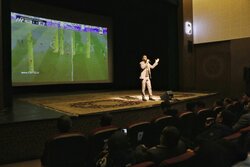 افتتاح سینما کیو و تماشای بازی ایران و ژاپن