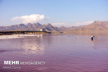 حجم آب دریاچه ارومیه به یک میلیارد و ۴۰۰ میلیون مترمکعب رسید