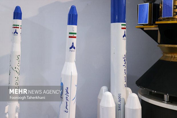 اليوم الوطني لتكنولوجيا الفضاء في ايران