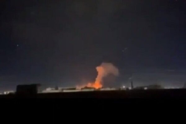 İsrail, Suriye'deki Dimas Havaalanı yakınlarına saldırı düzenledi