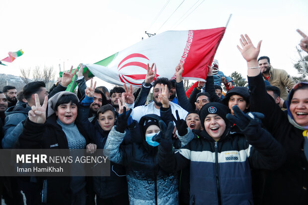 شادی مردم همدان بعد از بازی ایران ژاپن