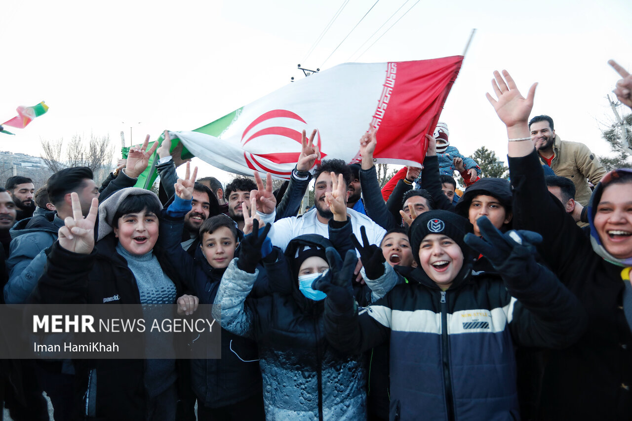 شادی مردم همدان بعد از بازی ایران و ژاپن