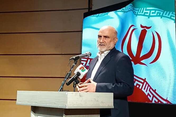 تولید آبشیرینکن سیراف افزایش مییابد/ توسعه راههای شهرستان جم تولید آبشیرینکن سیراف افزایش مییابد/ توسعه راههای شهرستان جم