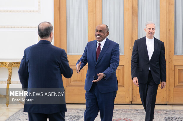 İran ve Sudan dışişleri bakanlarının görüşmesinden fotoğraflar