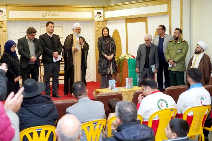 درخت تنومند انقلاب اسلامی حاصل جانفشانی جوانان این مرز وبوم است