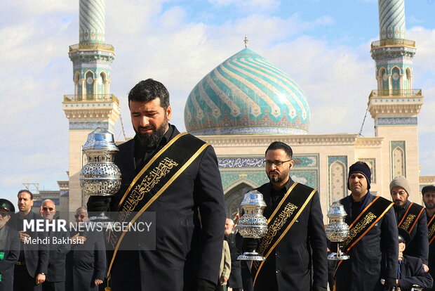 دسته عزاداری خادمان حرم حضرت معصومه (ع) در شهادت امام کاظم(ع)