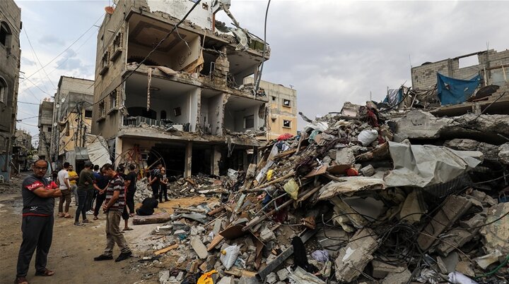 رژیم صهیونیستی از هوا و زمین غزه را می‌کوبد