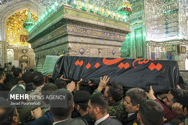 تشییع پیکر فرمانده یگان امداد شیراز در ‌حرم شاهچراغ