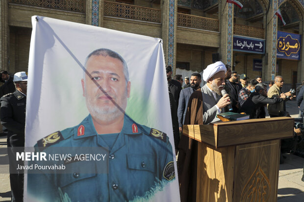 تشییع پیکر فرمانده یگان امداد شیراز در ‌حرم شاهچراغ