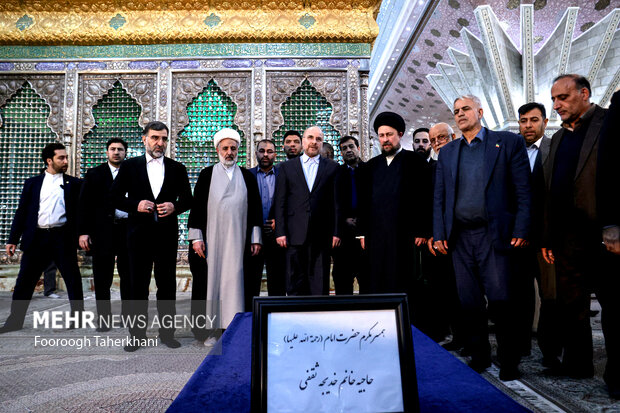İran Meclis Başkanı İmam Humeyni (r.a) Türbesi'ni ziyaret etti