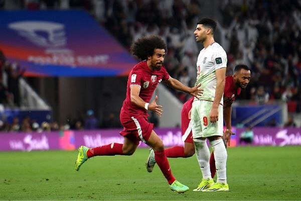 - تا دقیقه ۸۲ ؛ ایران ۲ - قطر ۳ / شکاف خط دفاعی کمر تیم را شکست |