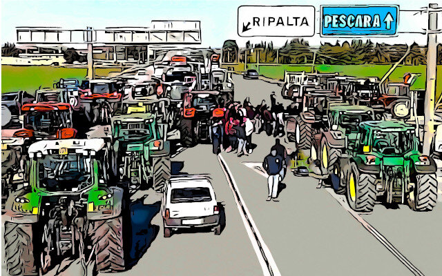  کشاورزان ایتالیا با وسایل نقلیه دست به اعتصاب زدند+ فیلم